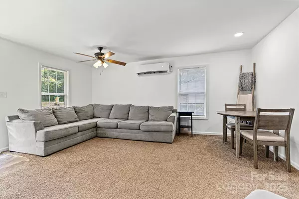 428 Folk ST NW, Lenoir, NC 28645