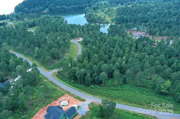 2576 Jumping RUN, Connelly Springs, NC 28612