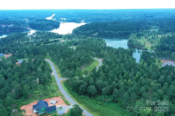 2576 Jumping RUN, Connelly Springs, NC 28612