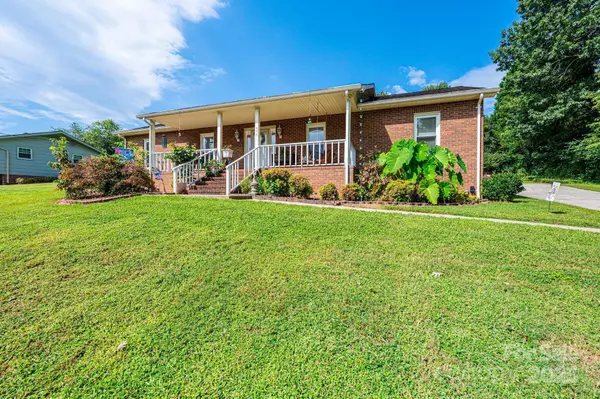 575 Boxwood ST, Hudson, NC 28638