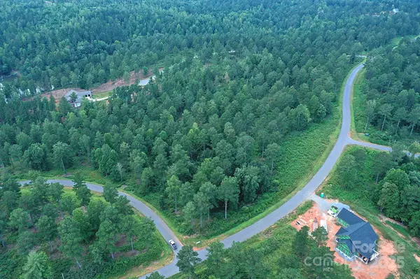 2576 Jumping RUN, Connelly Springs, NC 28612