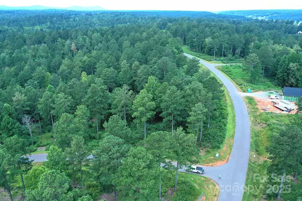 2576 Jumping RUN, Connelly Springs, NC 28612