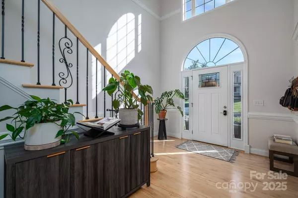 1128 Mayfield CIR NW, Conover, NC 28613