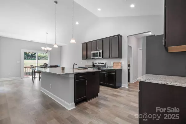 4903 Rio De Luna None, Hickory, NC 28601