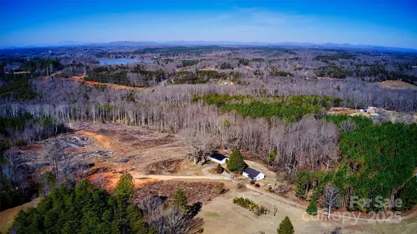 160 Sharpe Farm DR, Statesville, NC 28625