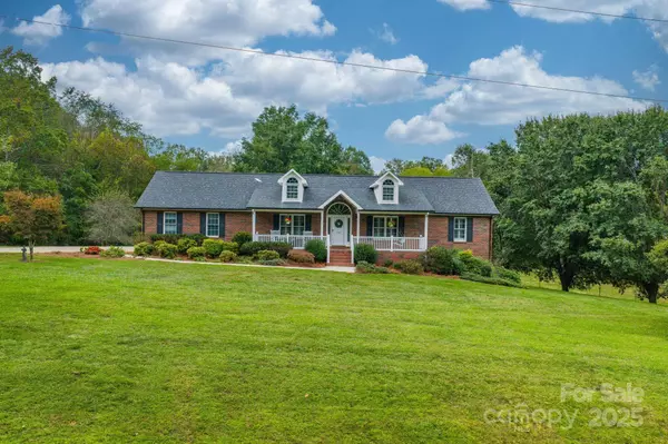 6487 River Bend RD, Claremont, NC 28610