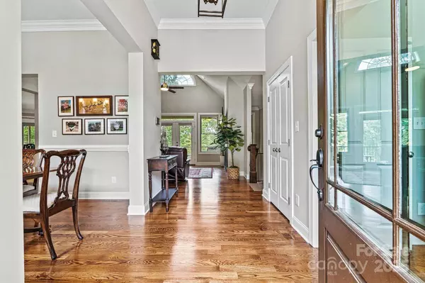 148 Winwood CIR, Granite Falls, NC 28630