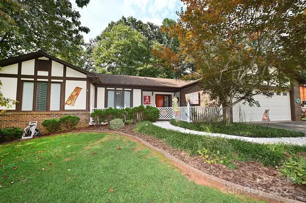 112 Royal Oak CT, Lenoir, NC 28645