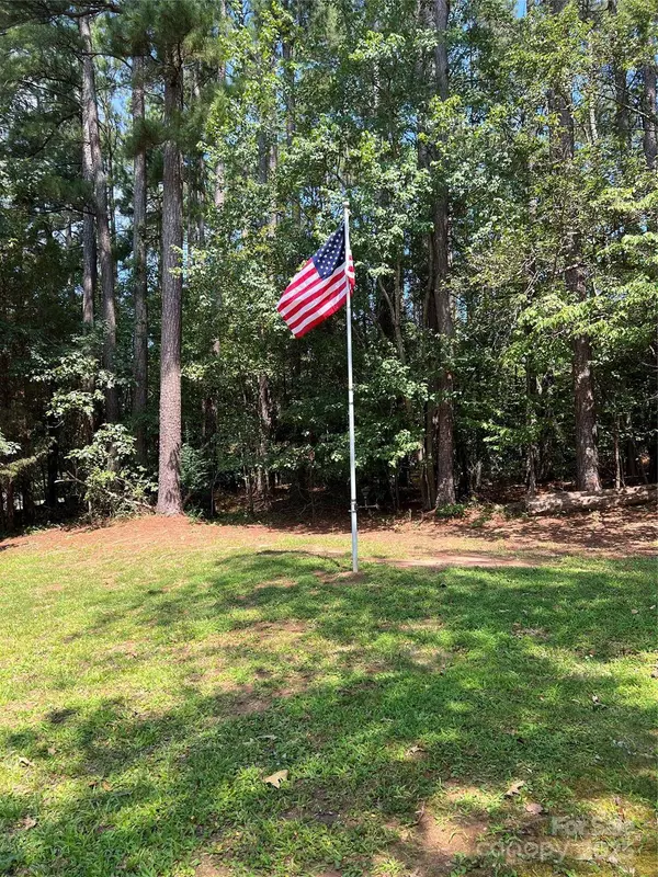 2438 Annwood CT #57, Newton, NC 28658