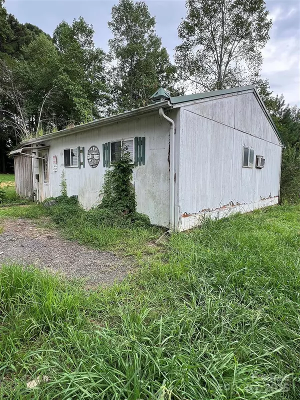 2438 Annwood CT #57, Newton, NC 28658