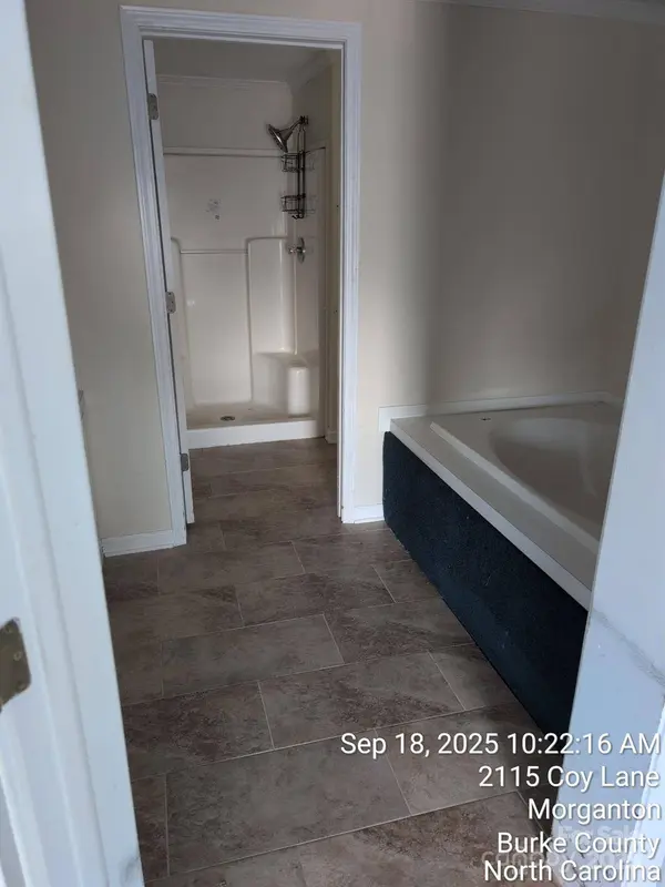 2118 Coy LN, Morganton, NC 28655