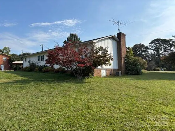 70 S Bethlehem Terrace LN #3, Taylorsville, NC 28681