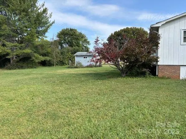 70 S Bethlehem Terrace LN #3, Taylorsville, NC 28681