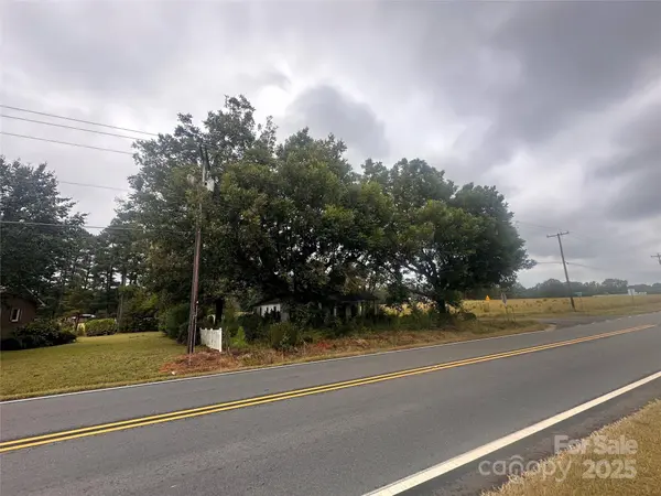 2540 W NC 10 HWY, Hickory, NC 28601