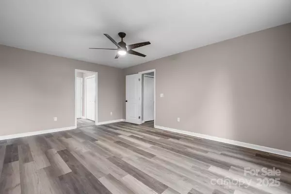 3784 Pennsylvania AVE, Lenoir, NC 28645