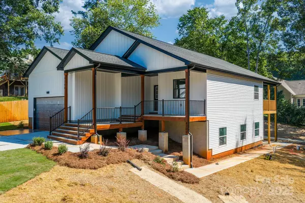 4204 9th ST NE, Hickory, NC 28601