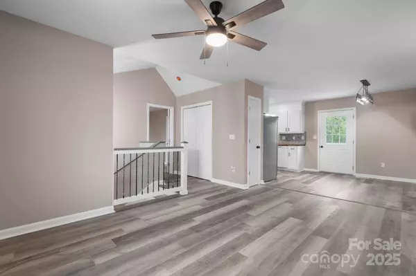 3784 Pennsylvania AVE, Lenoir, NC 28645