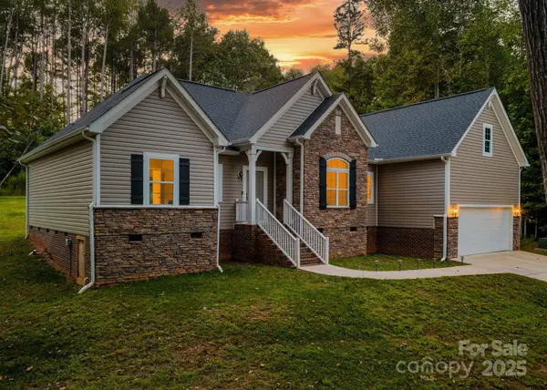 4903 Rio De Luna None, Hickory, NC 28601