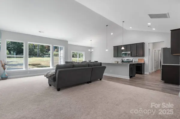 4903 Rio De Luna None, Hickory, NC 28601