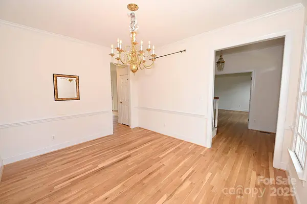 4063 Rainbow Hills DR, Hickory, NC 28602