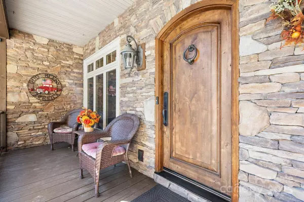 2219 Flanagan DR, Lenoir, NC 28645