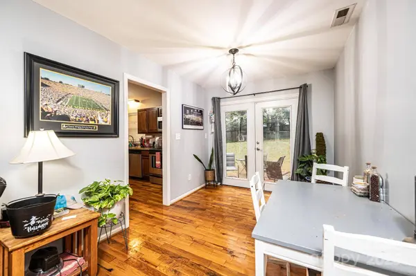 5648 Claridge DR, Hickory, NC 28602