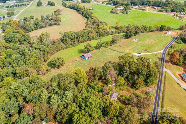 4744 Hickory Nut Ridge RD, Sawmills, NC 28630