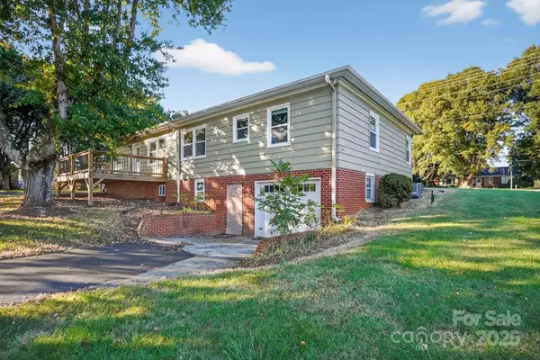 88 Teague Town RD, Taylorsville, NC 28601