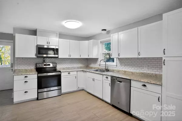 88 Teague Town RD, Taylorsville, NC 28601