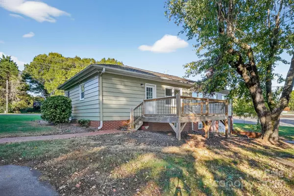 88 Teague Town RD, Taylorsville, NC 28601