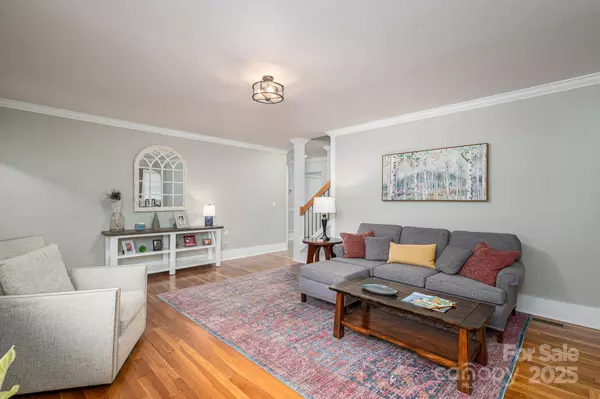 628 W 8th ST, Newton, NC 28658