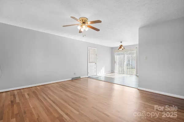 1515 Fairway Acres RD, Lenoir, NC 28645