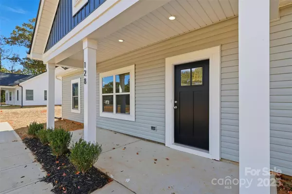 128 N Main ST, Granite Falls, NC 28630