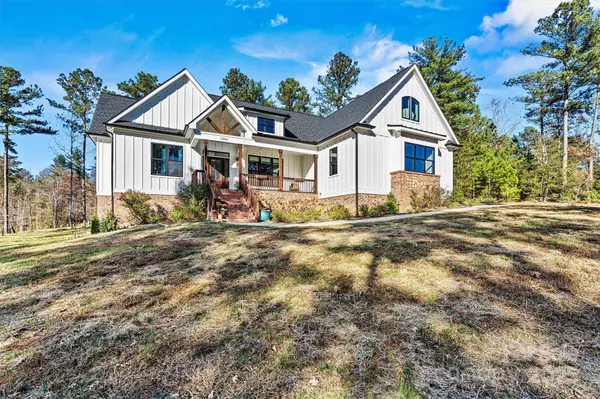 1394 Scenic LN, Granite Falls, NC 28630