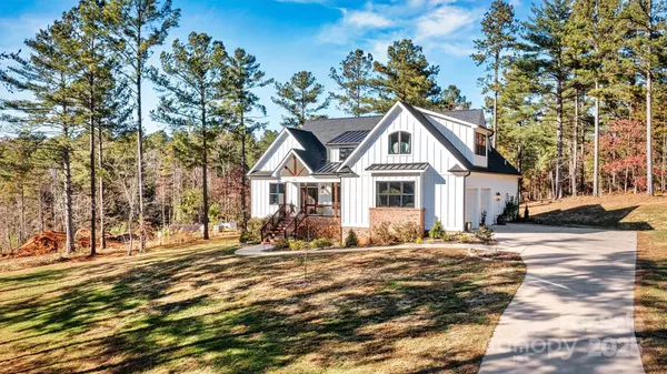 1394 Scenic LN, Granite Falls, NC 28630