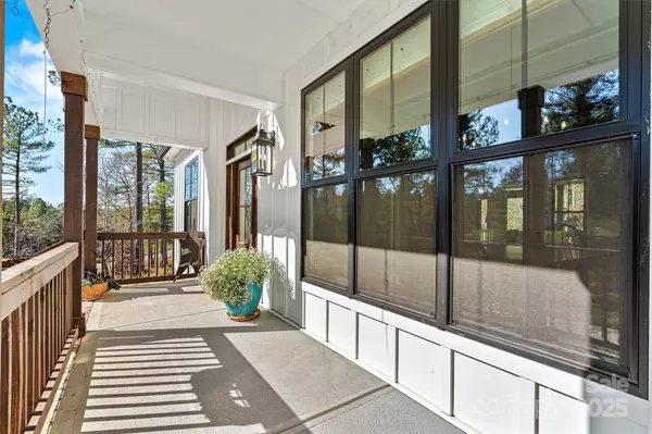 1394 Scenic LN, Granite Falls, NC 28630