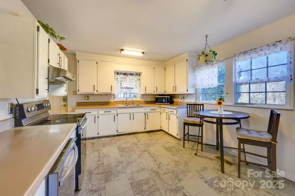 6362 Sherrills Ford RD, Catawba, NC 28609