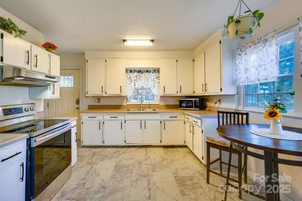 6362 Sherrills Ford RD, Catawba, NC 28609