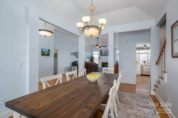 2616 Nicklaus CT NE, Conover, NC 28613