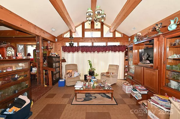 1859 Kale RD, Catawba, NC 28609