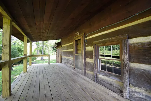 2967 Roby Martin RD, Lenoir, NC 28645