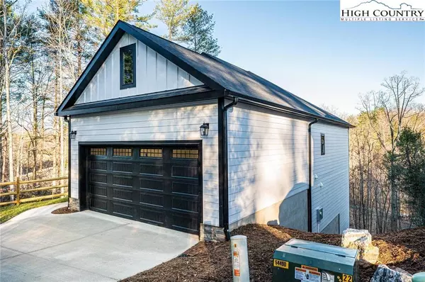 518 Park WAY, Lenoir, NC 28645