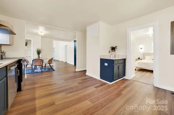 410 24th ST SW, Hickory, NC 28602