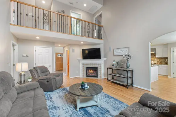 241 Taylor CIR, Granite Falls, NC 28630