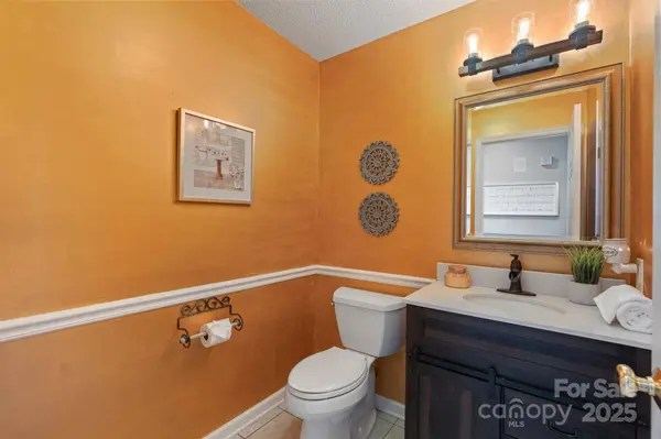 241 Taylor CIR, Granite Falls, NC 28630