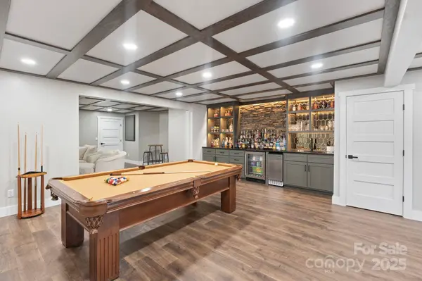 241 Taylor CIR, Granite Falls, NC 28630