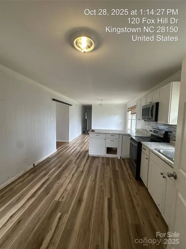 120 Foxhill DR, Kingstown, NC 28150