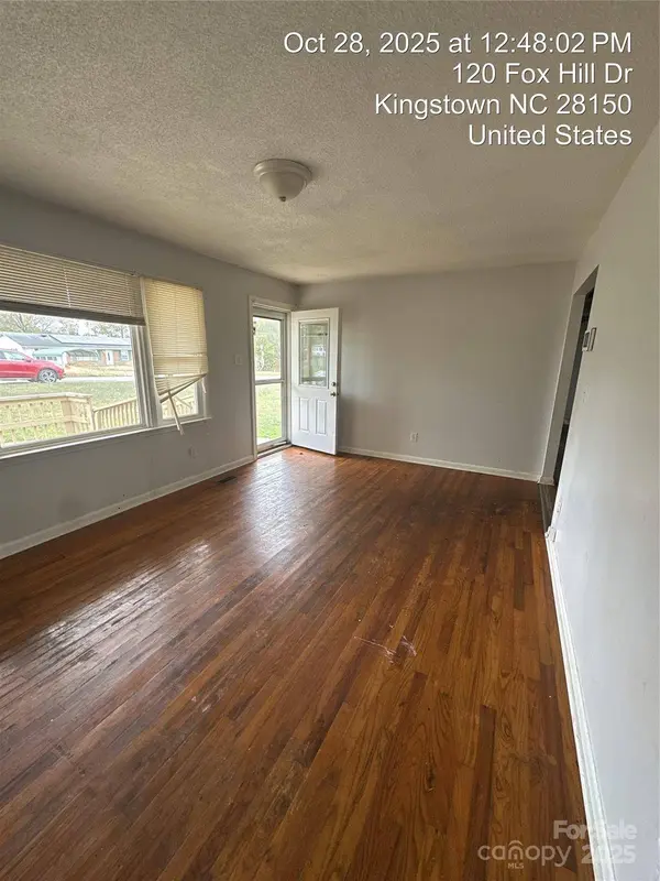 120 Foxhill DR, Kingstown, NC 28150