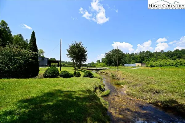 2967 Roby Martin RD, Lenoir, NC 28645