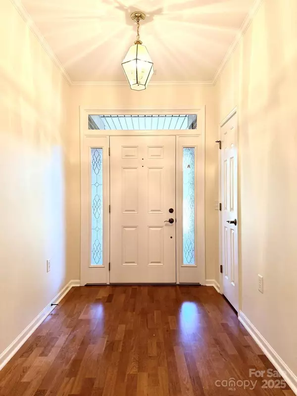 471 26th AVE NE #C, Hickory, NC 28601